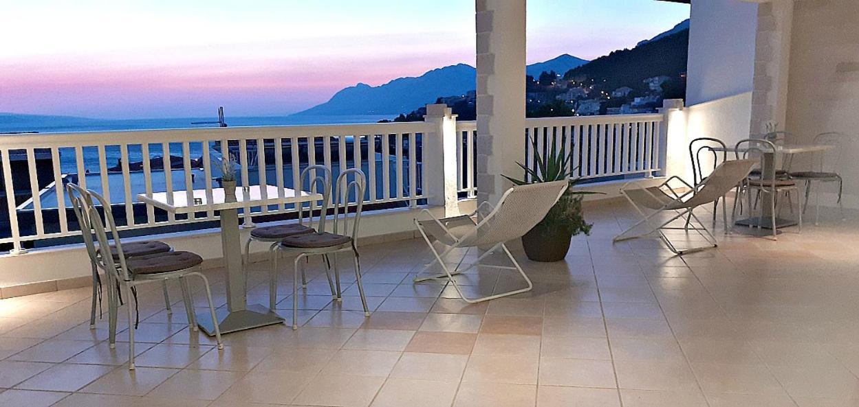 Apartments Villa Bonaca Baška Voda エクステリア 写真
