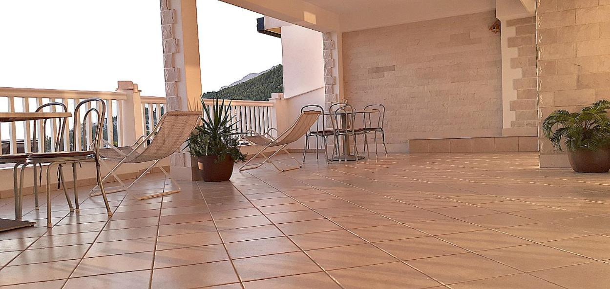 Apartments Villa Bonaca Baška Voda 部屋 写真