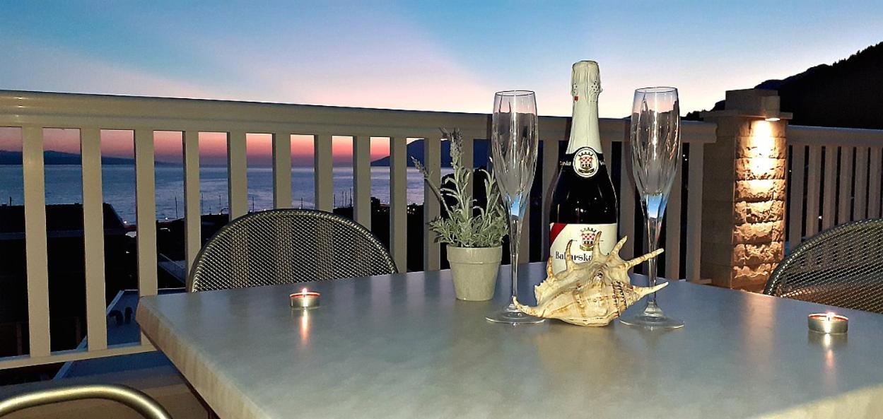 Apartments Villa Bonaca Baška Voda エクステリア 写真
